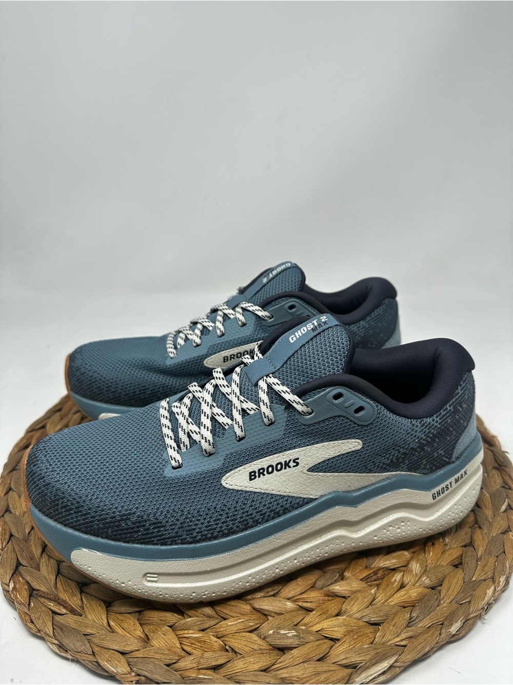 BROOKS Ghost 2 Running Shoes Citadel Coconut Biscuit Size 7.5 Women's - Picture 4 of 9